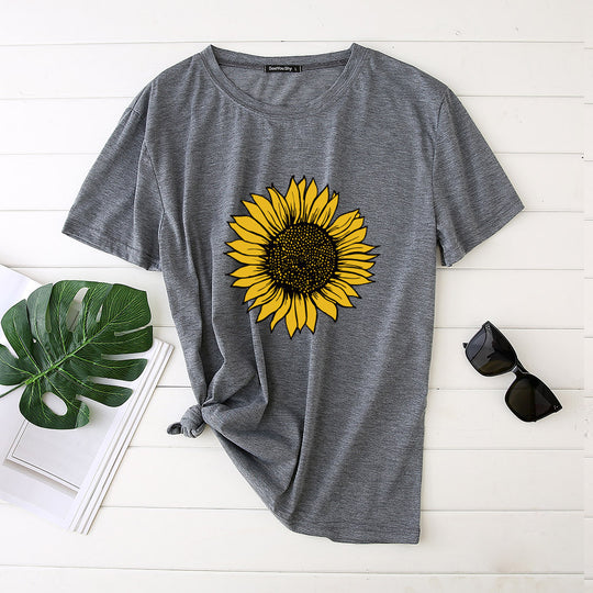 Sunny Blossom: Vibrant Sunflower Graphic Tee