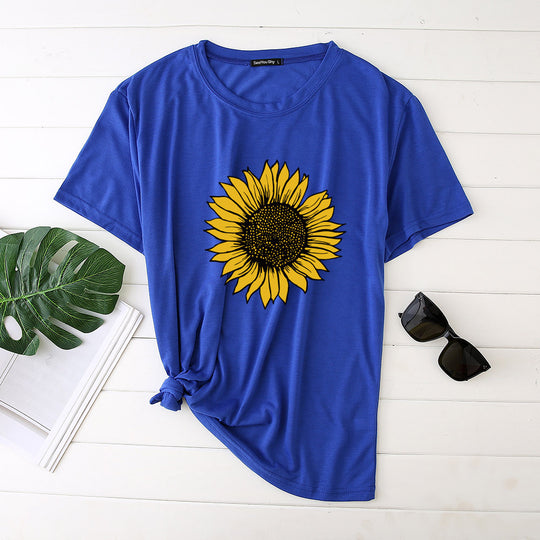 Sunny Blossom: Vibrant Sunflower Graphic Tee